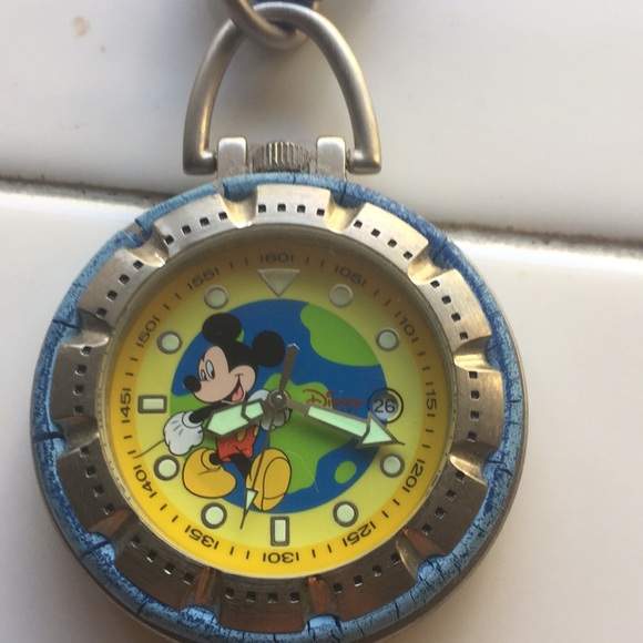 Watch - Picture 3 of 5